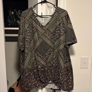 Live Well Lifestyle Cato Floral Patchwork Women's Top